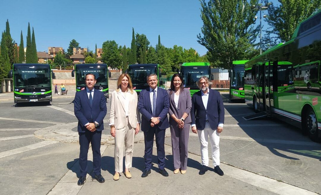 La Comunidad de Madrid incorpora 73 autobuses interurbanos híbridos a su flota, elevando a 1.014 el número de estos vehículos que usan energías limpias
